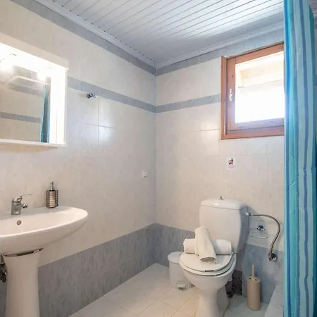 롯지 Pine Tree & Sunset By 